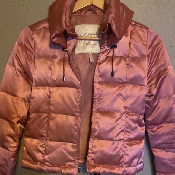GUESS PINK PUFFER - Picture 2 of 9